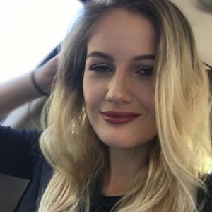 Meet your Posher, Gabrielle